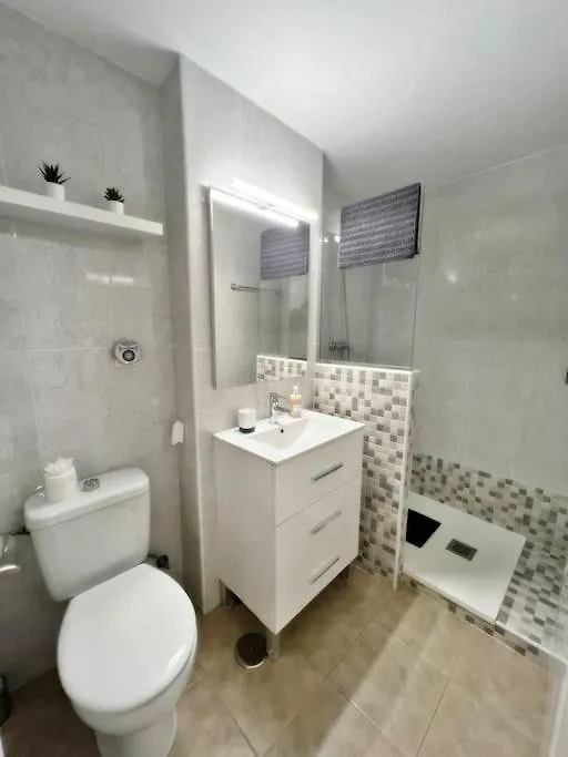 Magnifico Apartamento En El Centro De Fuengirola 0*,  Spain